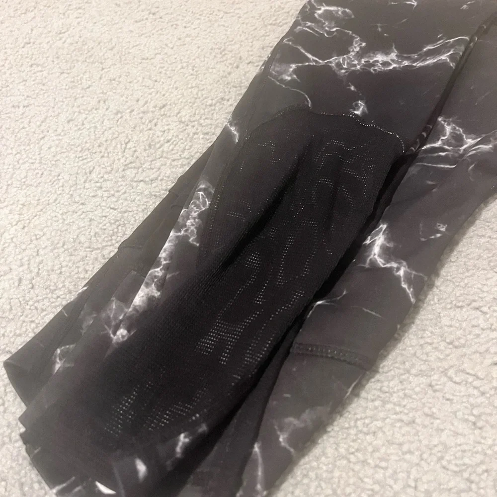 Buffbunny Marble Leggings- Onyx - Picture 2 of 4